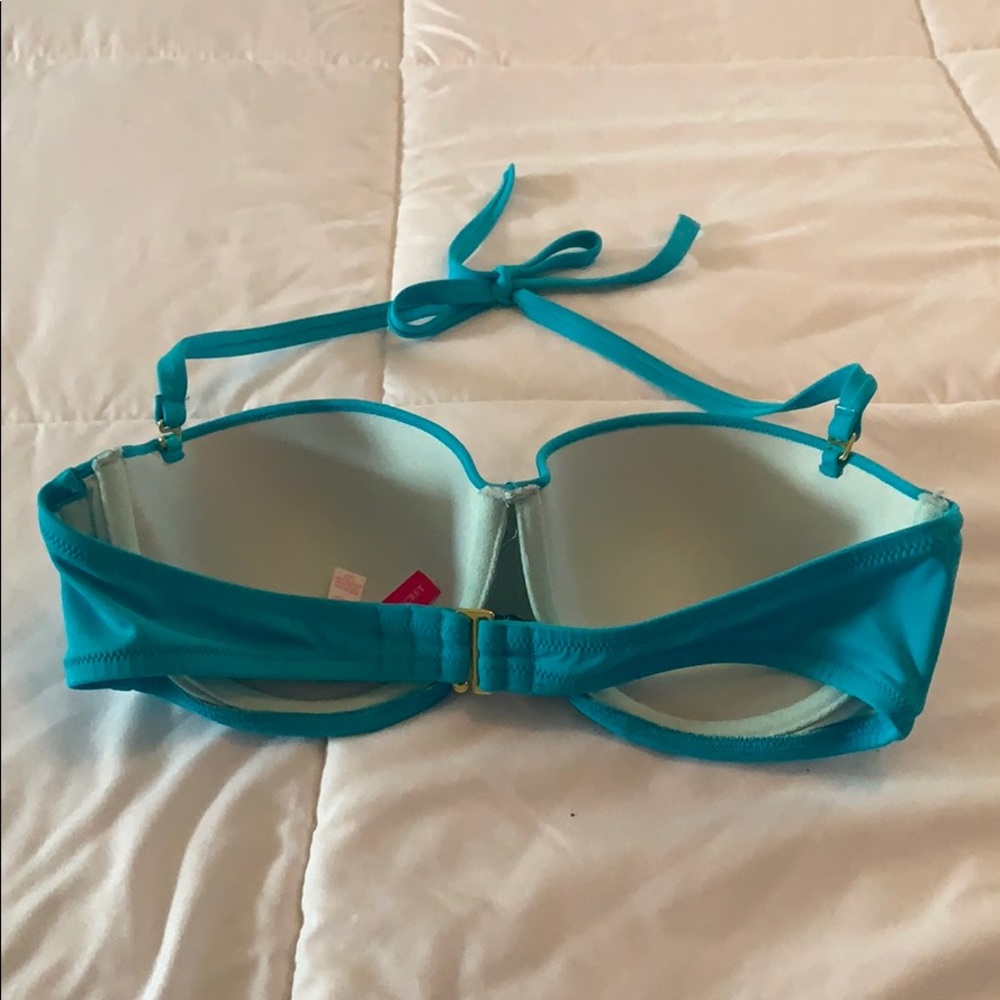 Bikini - Picture 3 of 3